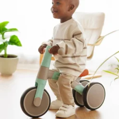 Bicicleta de equilibrio con doble rueda trasera – My First Balance Bike Vespa
