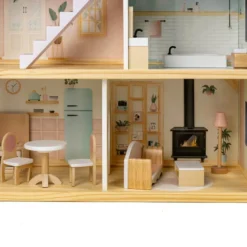 Casita de muñecas de madera con ascensor