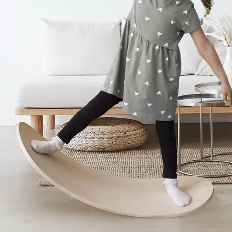 Cuna, gimnasio y tabla de equilibrio