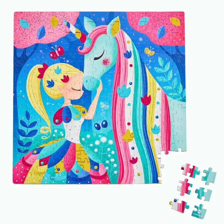 Puzle de 208 piezas: Niña y unicornio brillante